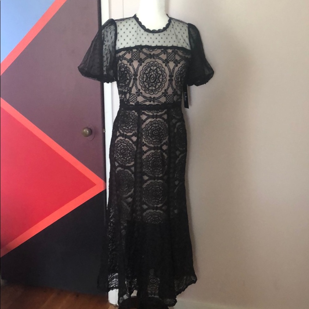 Black lace dress
